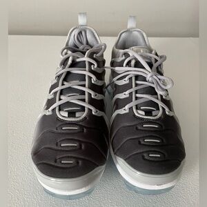 Men's Black and Gray Nike Vapormax